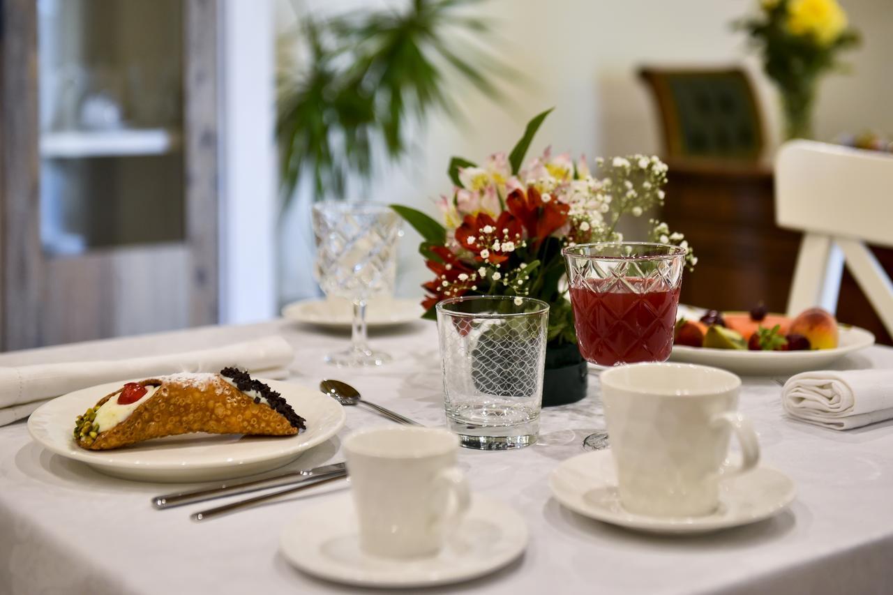 Kete Deluxe Rooms 마리나 디 팔마 외부 사진